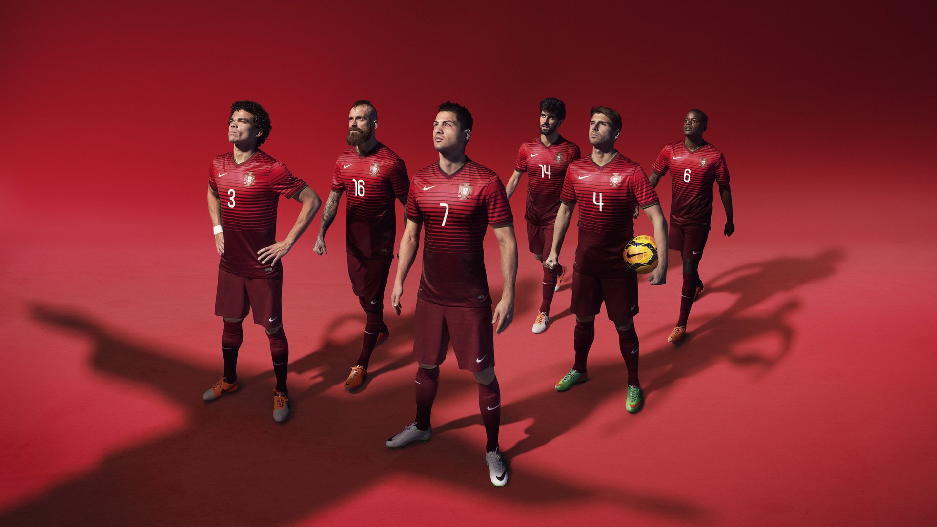 世界杯:裁判平均跑动距离接近边前卫 强度远超一般人想象