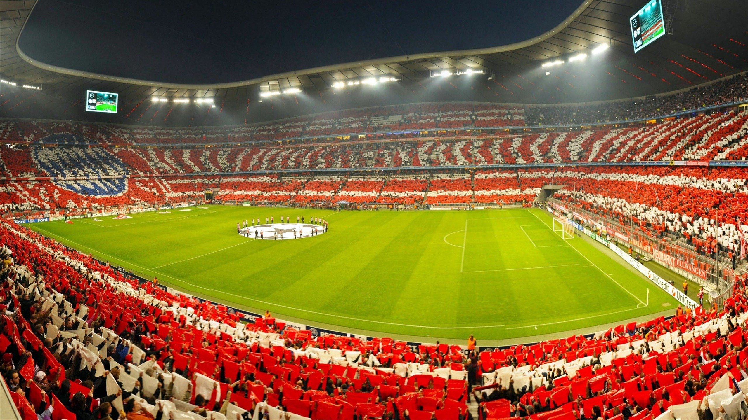 红牛冰上曲棍球“Crushed Ice”世界总决赛 加拿大选手完美线路夺冠